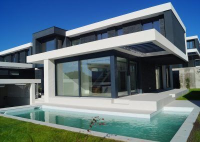 qhomes15-11